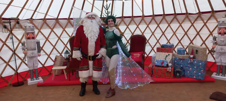 Pere noel et lutine verdet