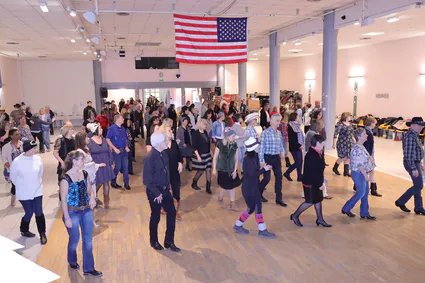 53470120428 e392bca0f1 b