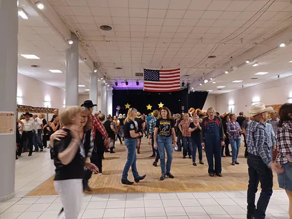 53803866868 94e9e60386 z