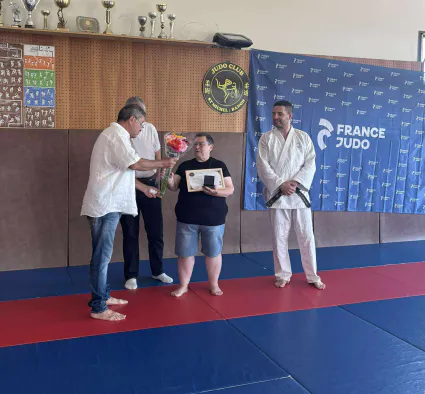 Received 1235639704938008