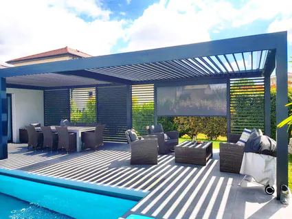 Pergola solisysteme avec brise soleil et zip 1