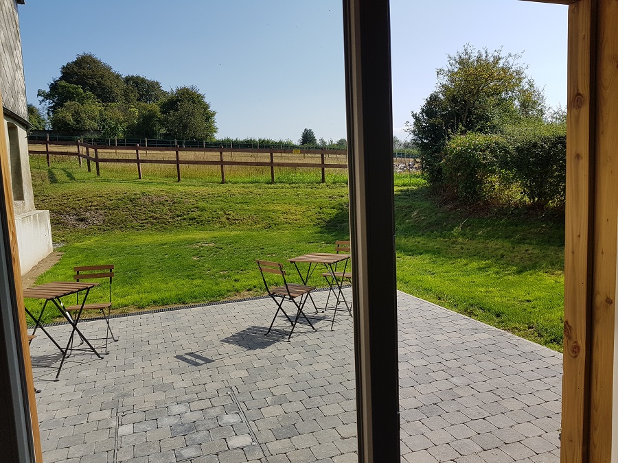 Terrasselerelaisdelahouilleweb 1 