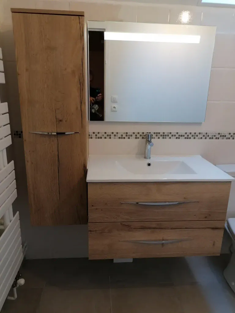 20 meuble suspendu avec vasque miroir colonne de rangement et eclairage led aux sorinieres 44