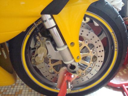 Ducati jaune 2