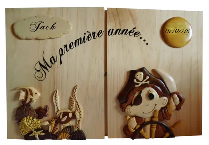 Cadre 12 photos mois par mois personnalise petit pirate