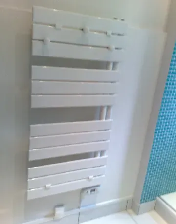 Pose seche serviettes electrique moderne a reze 44400