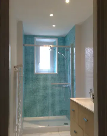 Agenceur et concepteur de salles de bains sur mesure nous creons optimisons et amenageons votre salle de bains ou salle d eau de a a z a reze 44400