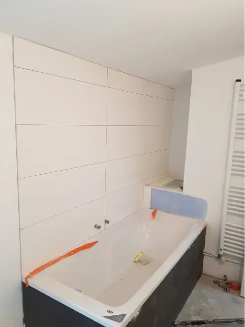 Pose baignoire salle de bain reze