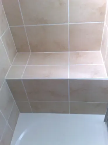 Siege de douche a bouguenais