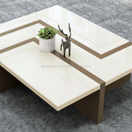 Table basse beige et taupe