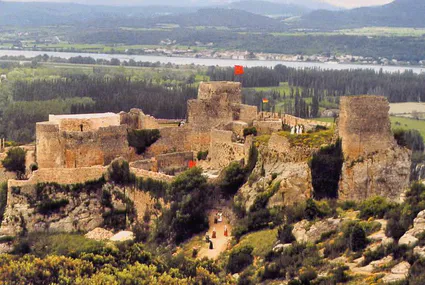 01 forteresse mornas 0