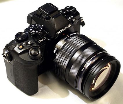 Olympus e m1 m zuiko digital ed 12 40mm f2 8 pro lens