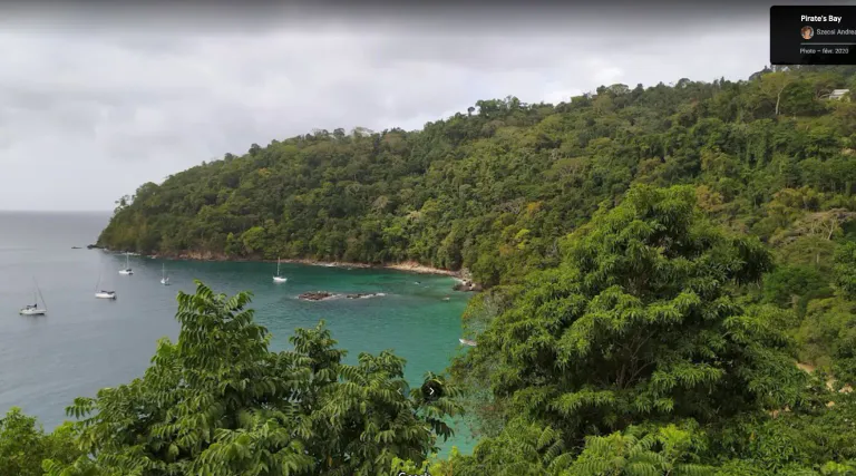 Arrivée à Tobago, Charlotteville, au mouillage de Pirate Bay