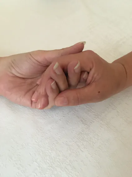 Les Mains-Le lien   die Hände - die Bindung