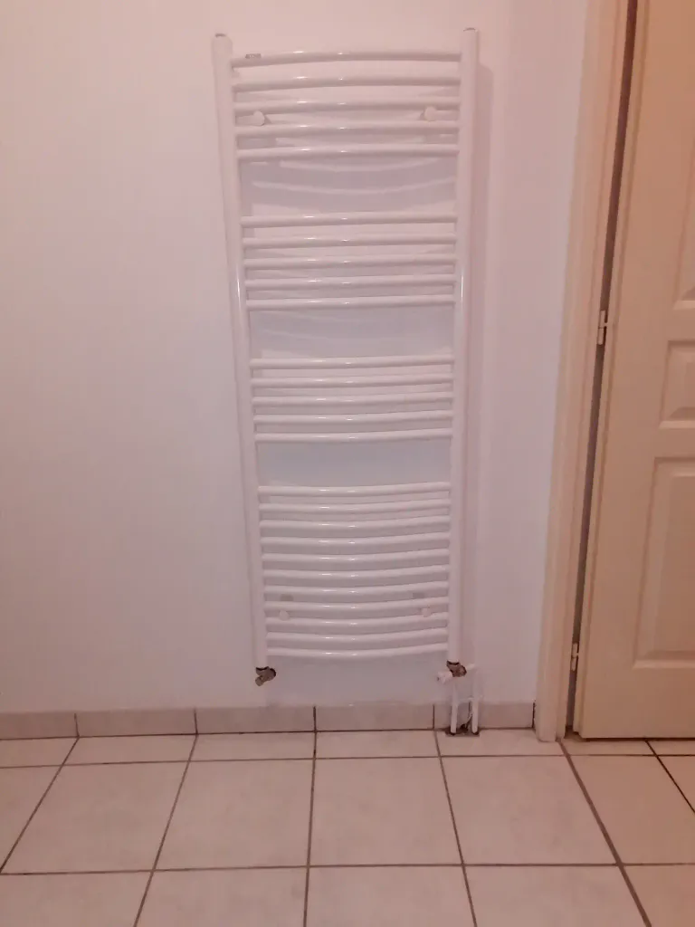 Installer remplacer un seche serviettes a vertou