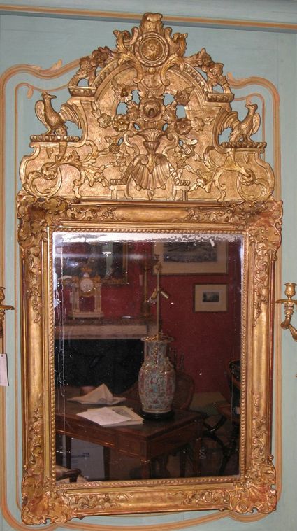 Img original 1 19 0084 miroir regence en bois dore et sculpte restaure avec glace au mercure france 18eme
