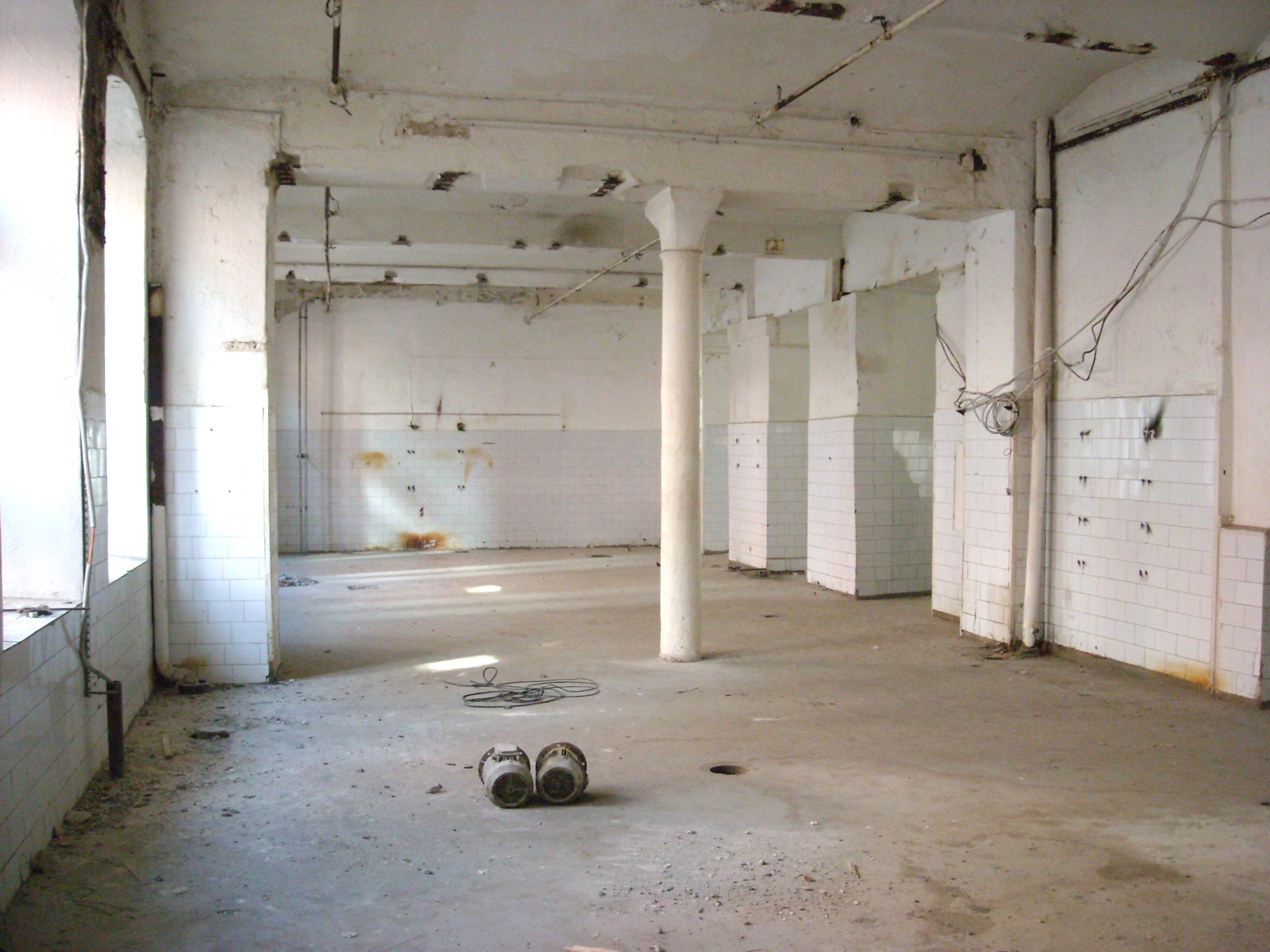 Space before the exhibition. General view. «Red October» Factory. Candy Shop. 158,9 sq m