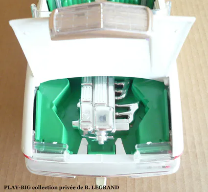 Detail mercedes 280 se 4 4