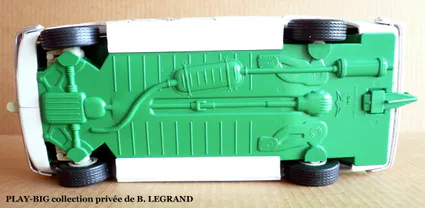 Detail mercedes 280 se 3 4