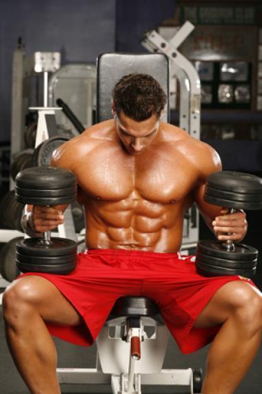 je me concentre sur la réalisation de mes exercices pour congestionner mes muscles