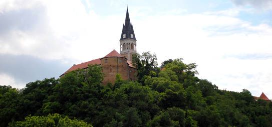 Crkva Sv. Ivana Kpaistrana - izvor: http://ilok-infocentar.net/
