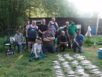 Sous les yeux du comite et des parents