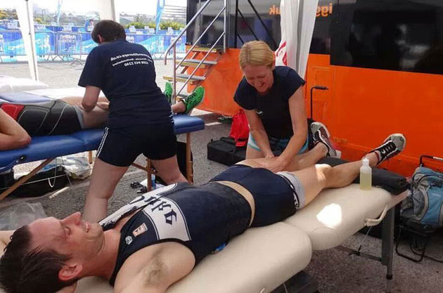les sportifs de haut niveau utilisent les massages pour permette d'activer la récupération et le relâchement de leurs muscles après un effort important