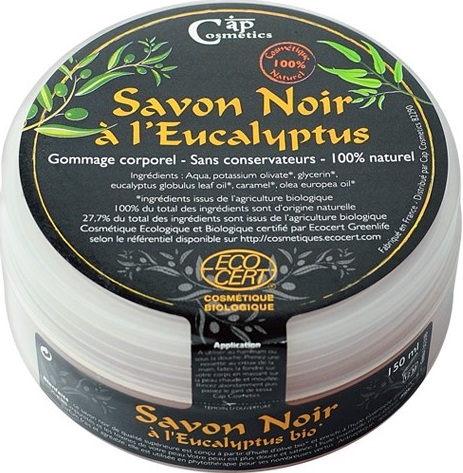 appliquez du savoir noir sur votre corps lors de la séance dans le sauna où dans le hammam  va purifier, détoxifier les toxine, et à enlever les peaux mortes.Utilisé régulièrement le savon noir va également raffermir votre peau en donnant à votre corps une peau plus douce et satiné 
