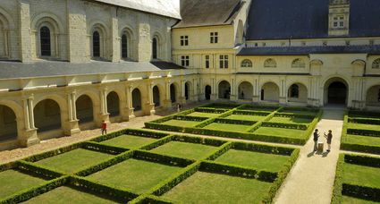 Abbaye de fontevraud 89792 1 