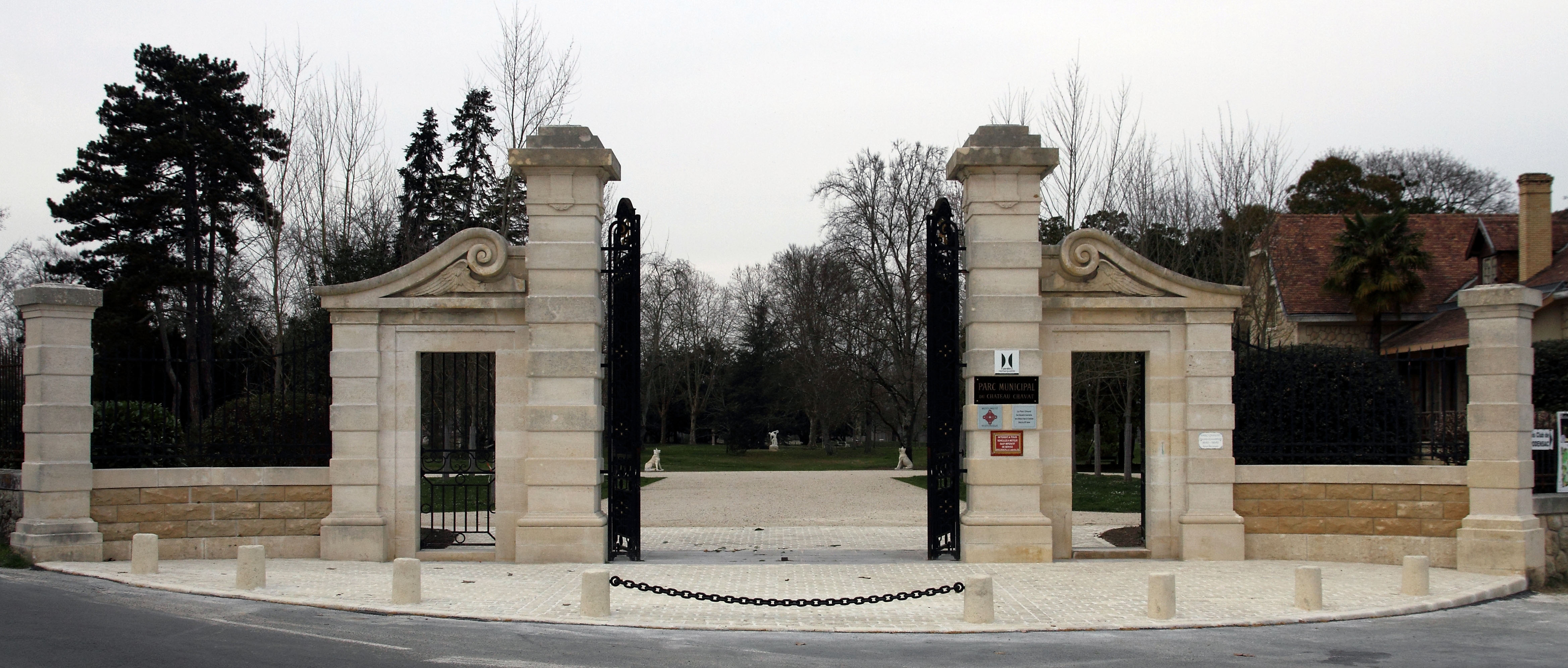 01 travaux entree domaine chavat au 18 03 2015