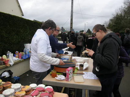 12214081 10205229046746338 984859612 o