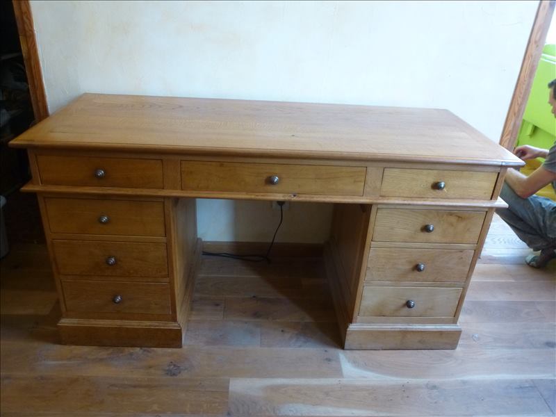 Bureau chataigner1