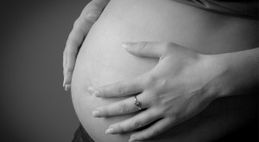 Accueil femmes enceintes grossesse perinatale osteo 300x164