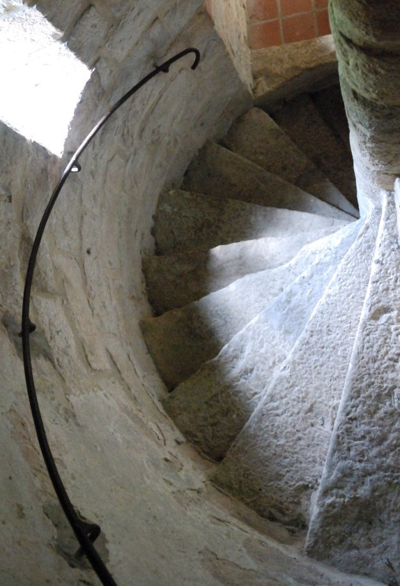 Zoom escalier donjon de bours