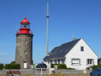 Phare et maison du gardien