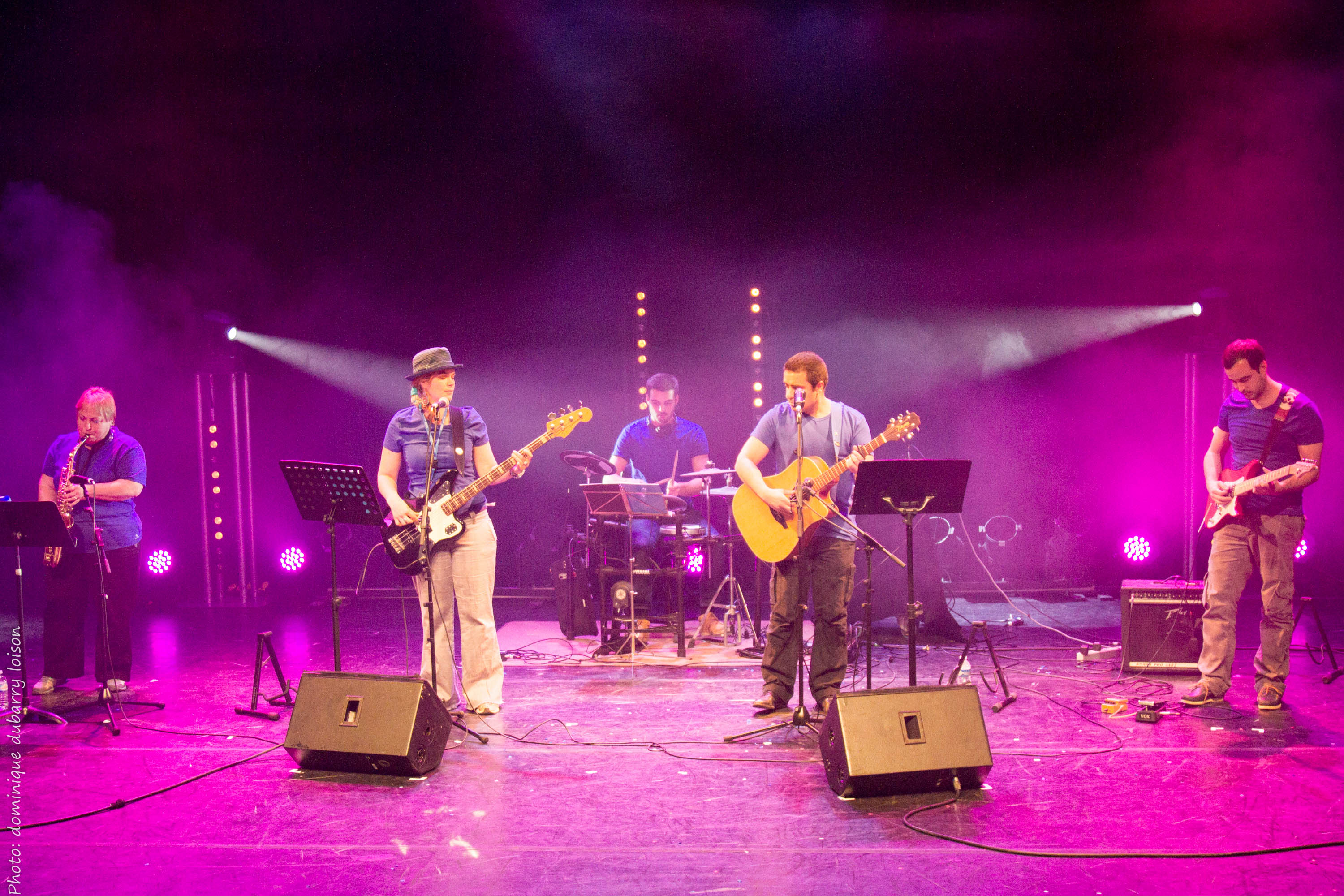 Les matelas bleus le 28 novembre 2015 au the magic show 3 