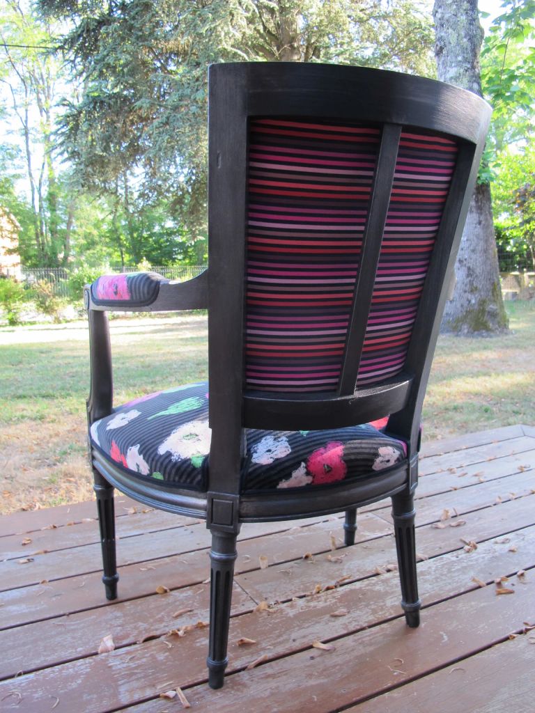 Refection restauration relooking fauteuil chaise canape meuble cabriolet 59 tapissier decorateur bordeaux st medard en jalles atelier les renaissances