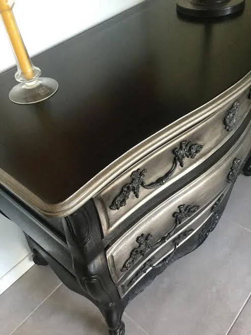 Refection restauration relooking fauteuil chaise canape meuble commode 11 tapissier decorateur bordeaux saint medard en jalles atelier les renaissances