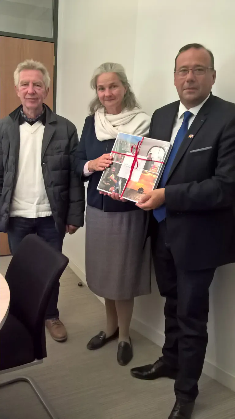 Gerard e t la vice consule3 10 1