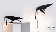 Lampes à poser ou à accrocher au mur BIRD LAMP Seletti. Existent en blanc ou noir. 