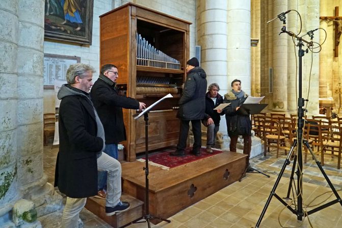 Chantres et orgue