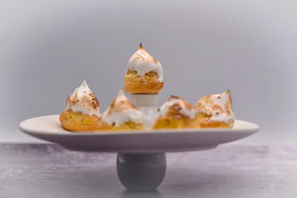 Choux au citron meringués