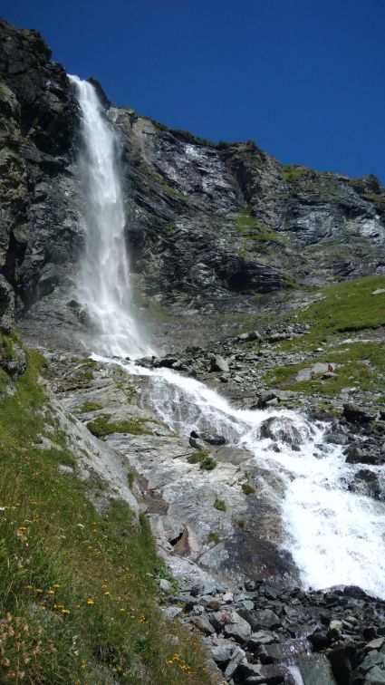 Lac de montagne, cascade en Savoie, Tarentaise, Vanoise, Beaufortain, Aime la Plagne, Les Arcs