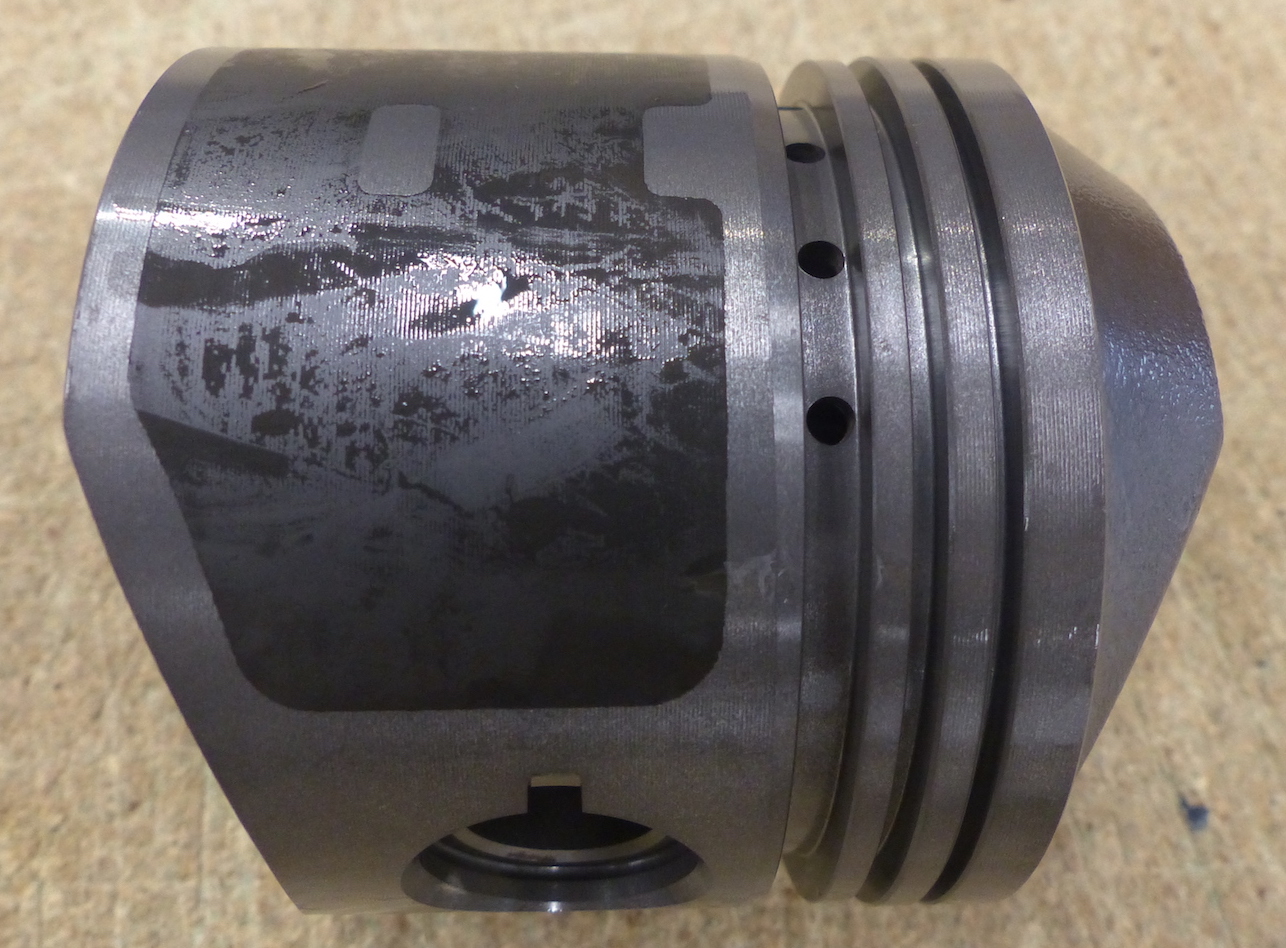 Piston-graphite-Me-hari-2cv-Passion