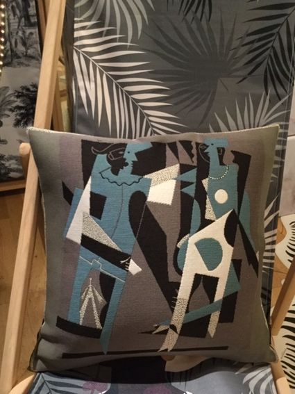 Coussin tapisserie 45X45cm Picasso. Arlequin et femme au collier 1917 