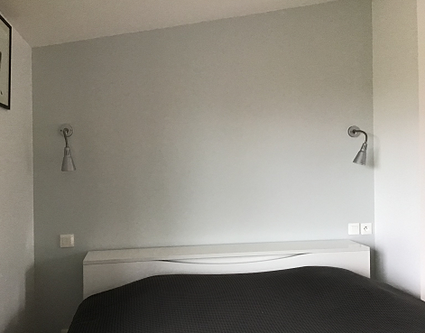 Sangare peinture mur chambre gris clair et blanc