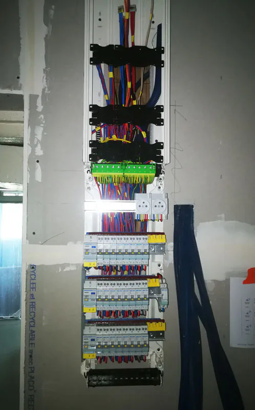 Equipement basse tension 3