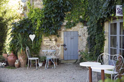 A l ombre de la cour du clos goelle