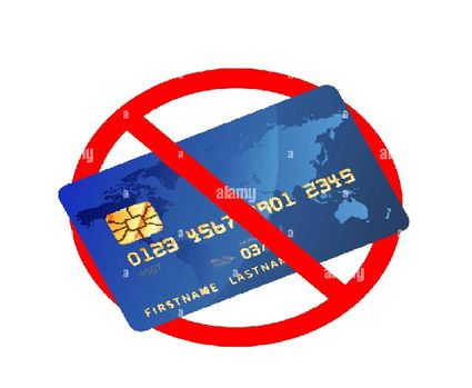 Les-cartes-de-credit-ne-sont-pas-admis-rouge-interdit-sign-isolated-on-white-rn58jn