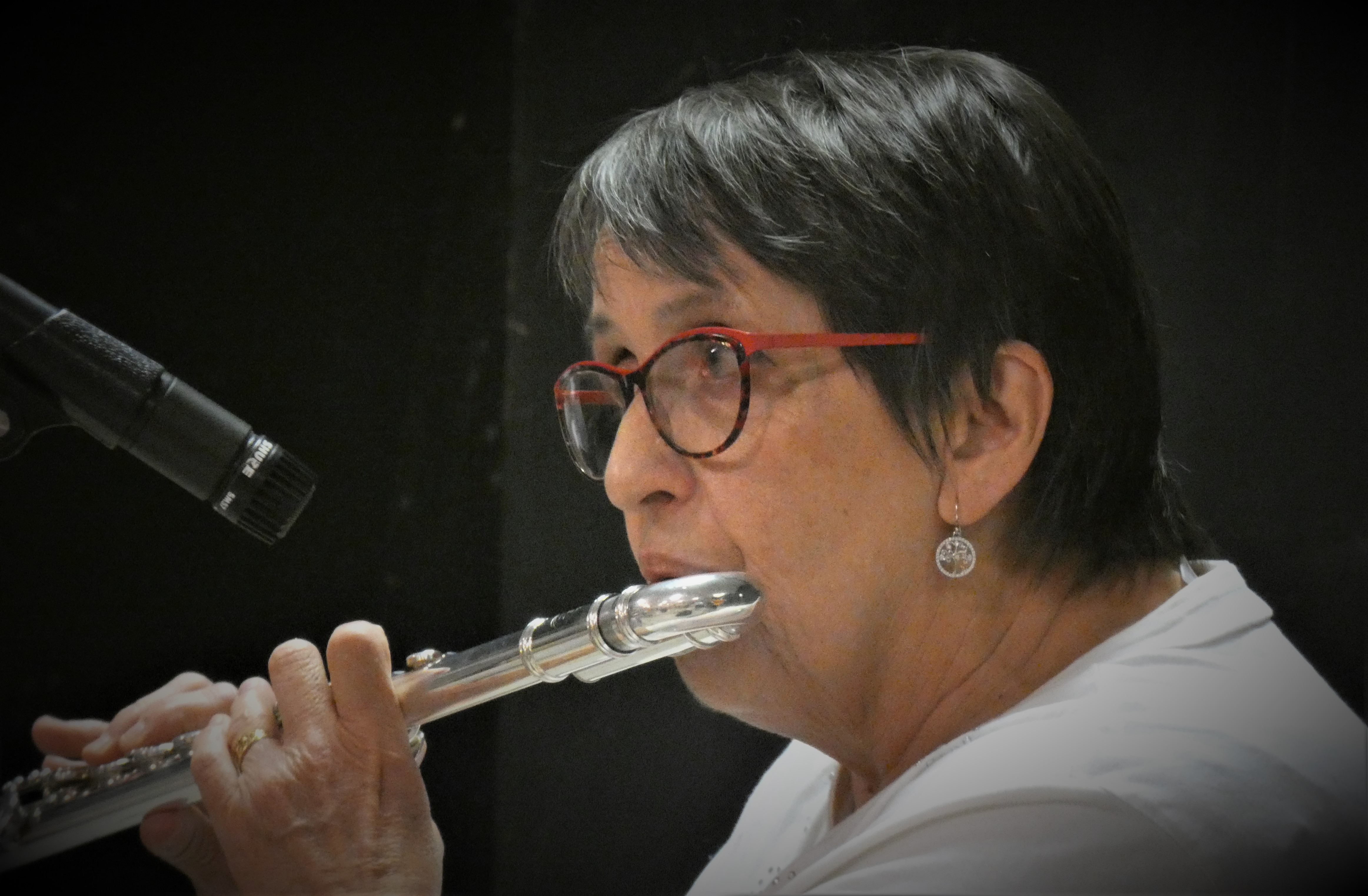 Evelyne a la flute traversiere